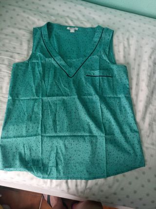 Blusa verde lunares