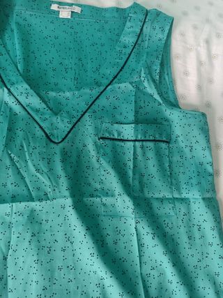 Blusa verde lunares