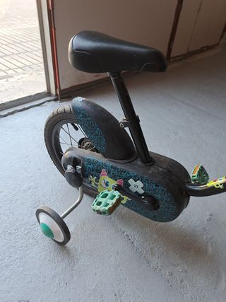 Bicicleta infantil 12" con ruedines