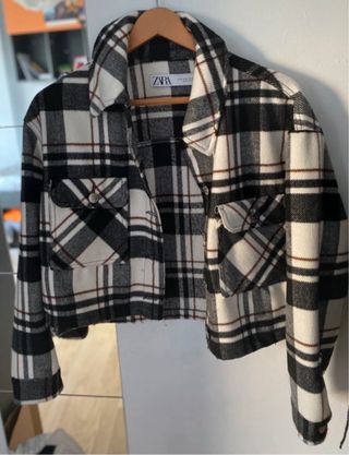 Chaqueta Zara cuadros blanco-negro