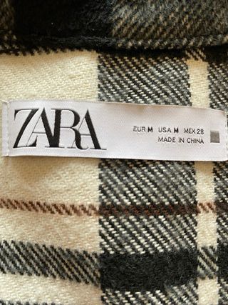 Chaqueta Zara cuadros blanco-negro