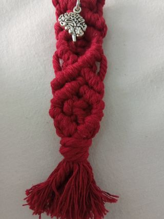 Portachiavi rosso fatto a mano