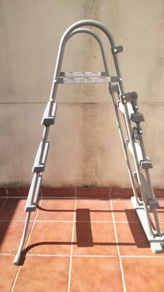 Escalera piscina desmontable gris