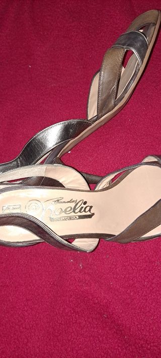 Sandalias Cosellia marrón y plata
