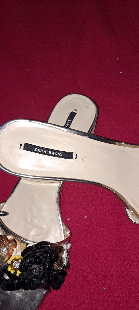 Sandalias Cosellia marrón y plata