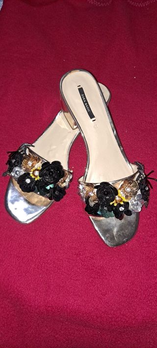 Sandalias Cosellia marrón y plata