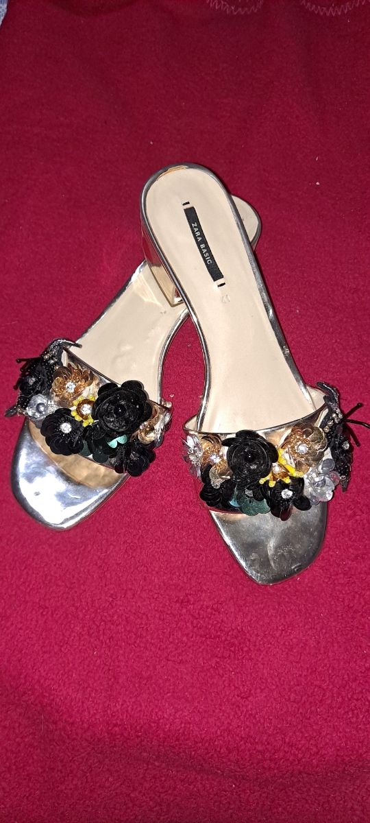 Sandalias Cosellia marrón y plata