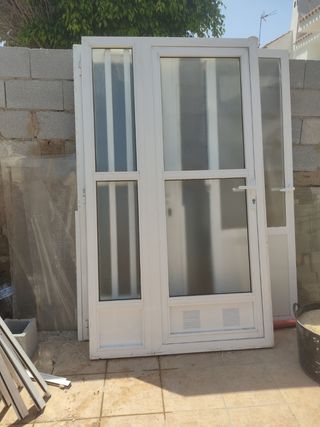 Puerta aluminio exterior