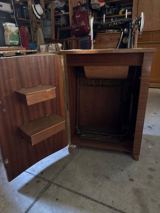 Máquina coser Alfa Antigua