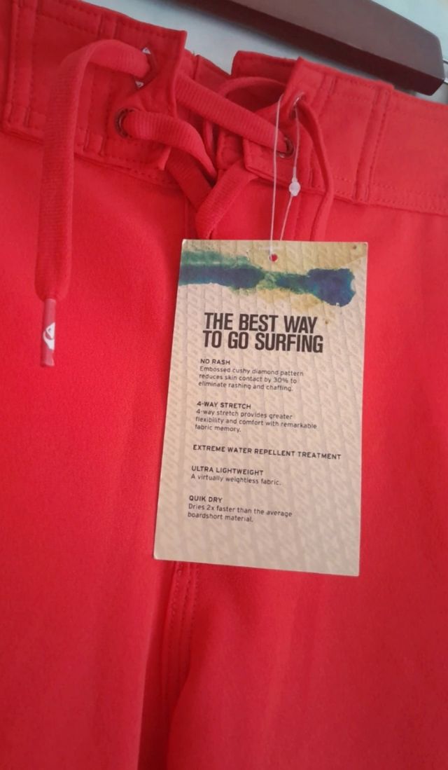 Bañador Quiksilver rojo Talla 30 (M)