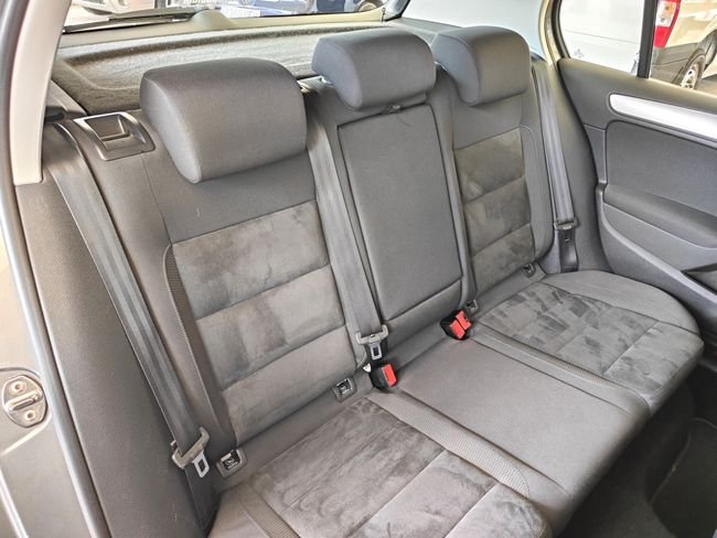Volkswagen Golf 2011, foto 13