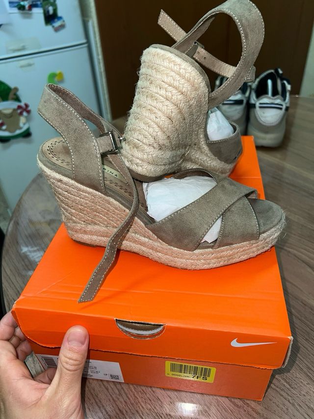 Sandalias CORINA cuña - verdes