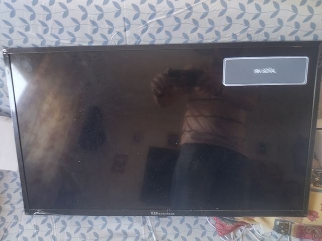 TV TD Systems 32" negra no es un Smart 