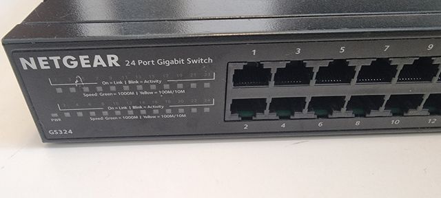 Switch NETGEAR GS324 24 puertos Gigabit