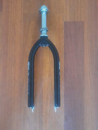 Cuadro y horquilla Kuwahara KZ2 (1982)