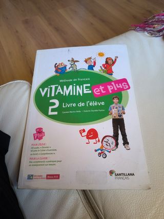 VITAMINE ET PLUS 2 LIVRE ELEVE + CD + CD DICT
