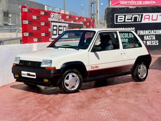 RENAULT R5