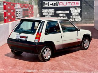 RENAULT R5