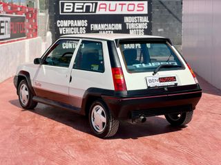 RENAULT R5