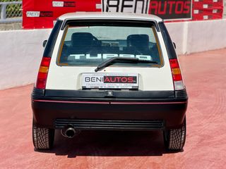 RENAULT R5