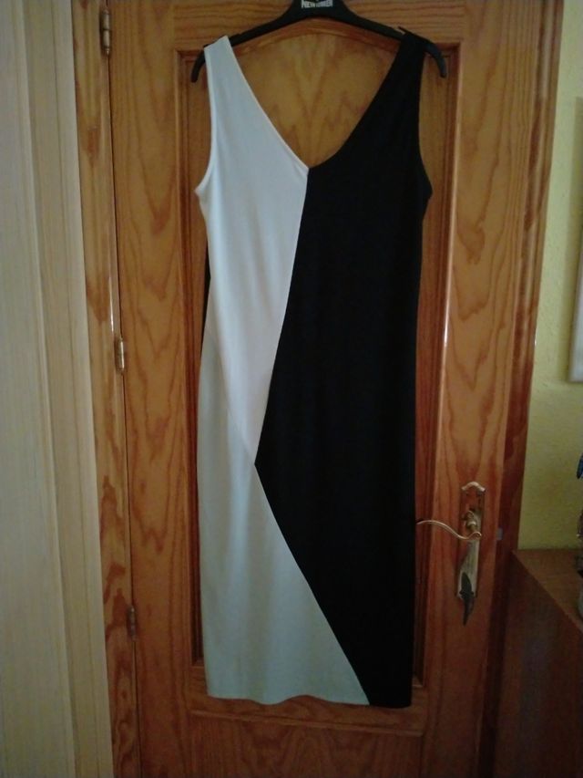 Vestido bicolor blanco y negro