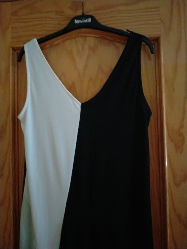 Vestido bicolor blanco y negro