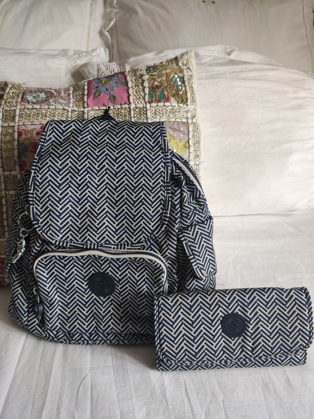 Pack mochila+monedero Kipling