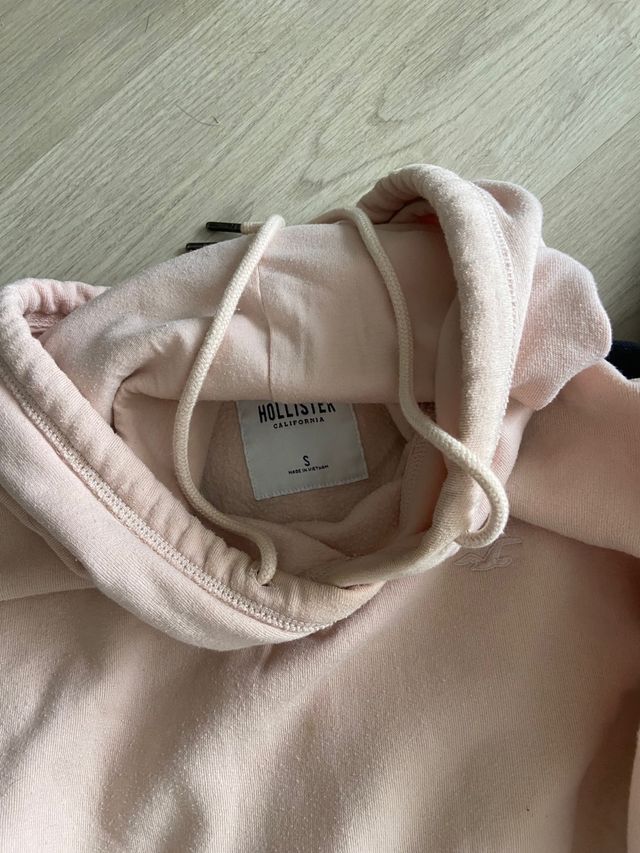 2 Sudaderas Hollister S/M 30€ las dos