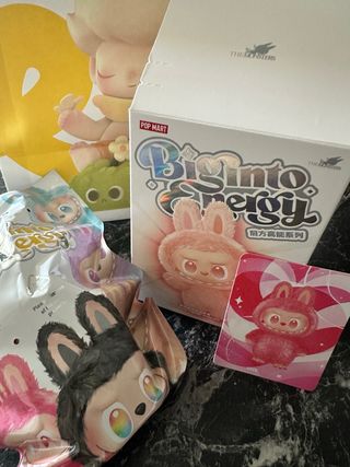 Labubu Big into Energy - original Pop mart