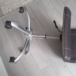 Silla oficina giratoria marrón