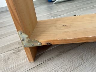 Estantería pared madera