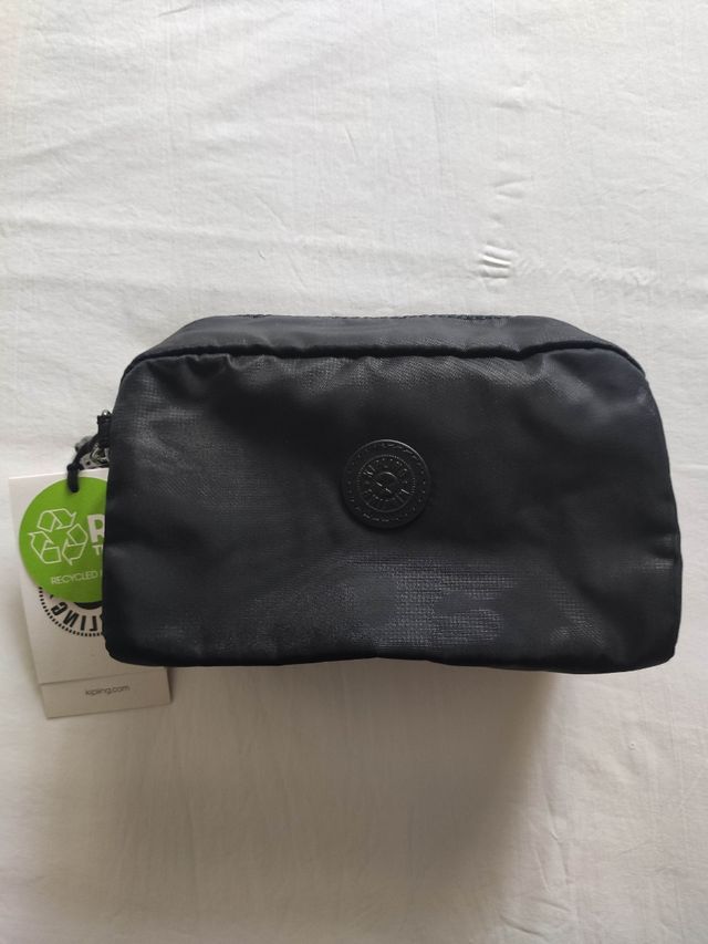 Neceser Kipling negro