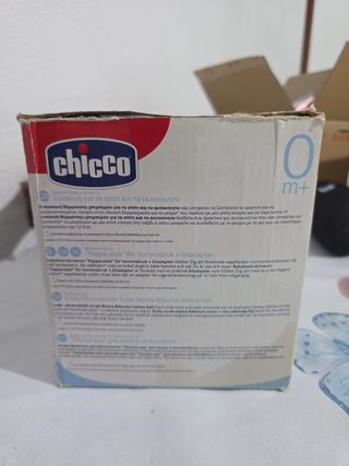 Calienta biberones Chicco para coche