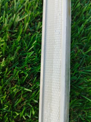 Barras de cortina y esquinera metalica