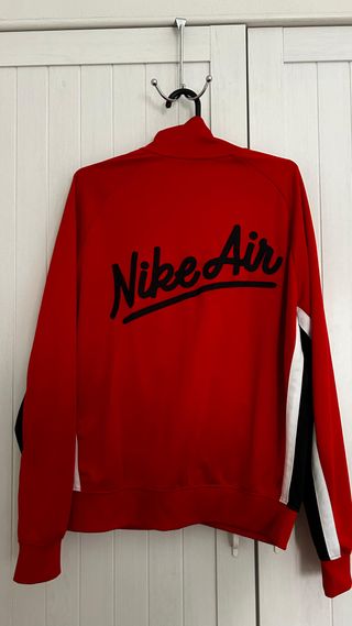 Chaqueta Nike Air roja L – Streerwear Hombre