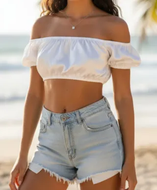 Top corto blanco fluido hombros descubiertos REBAJ