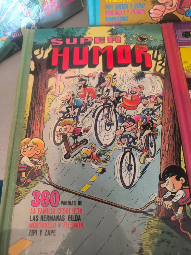 4 Super Humor (comics)