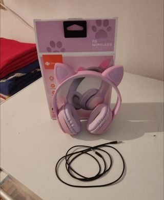 Auriculares inalámbricos R6 con orejas de gato
