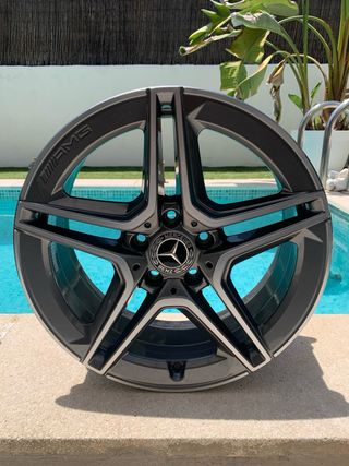 Llantas Mercedes AMG 18" - Impecables
