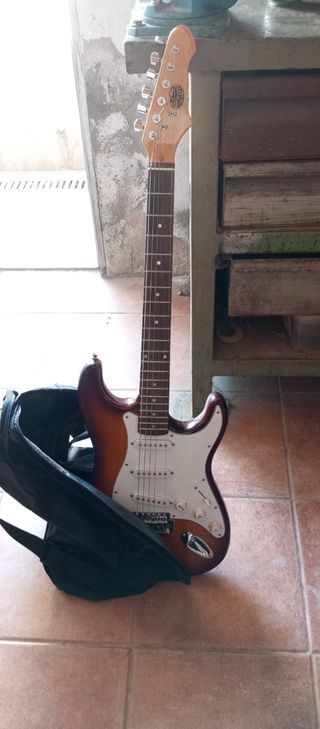 Guitarra eléctrica Stratocaster