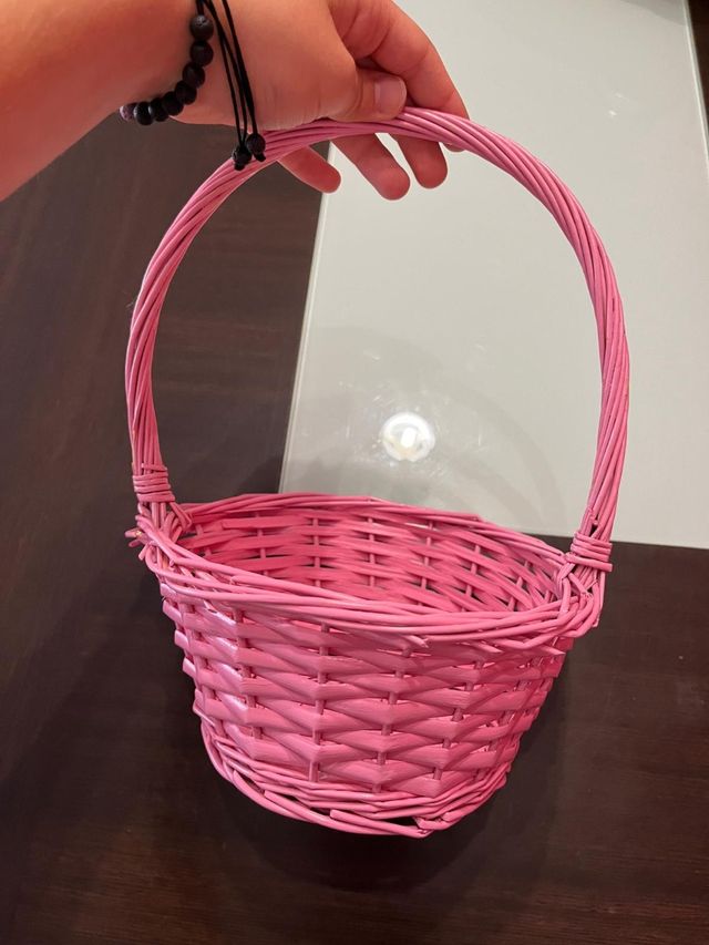 Cesta mimbre rosa