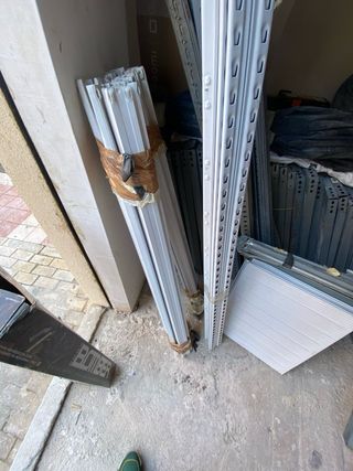 Estanterías metálicas gris - 90x50cm