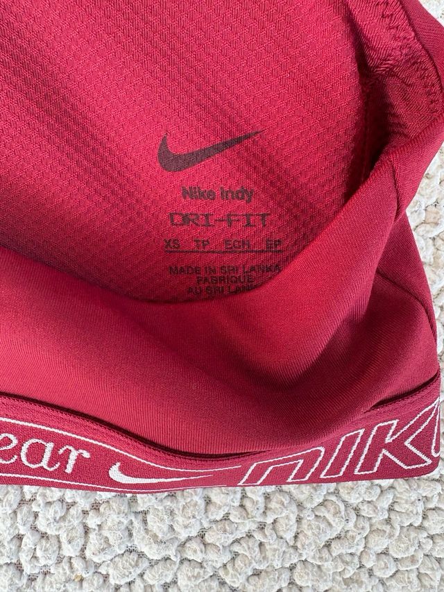 Sujetador deportivo Nike Indy Dri-Fit