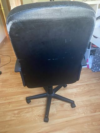 Silla escritorio giratoria negra