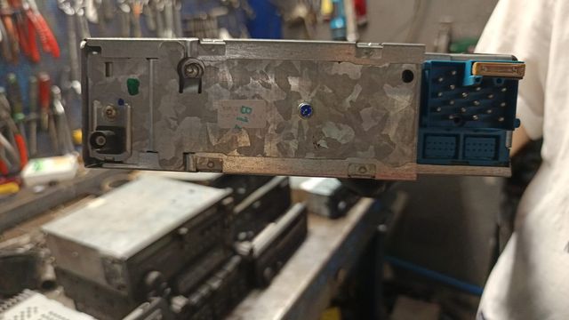 RADIO CASSETTE BMW REVERSE