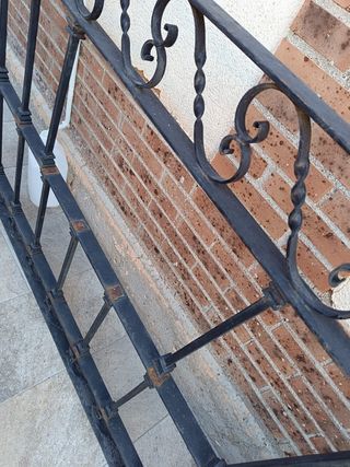 Reja forja hierro macizo negra