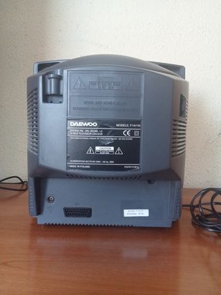 Televisor Daewoo 14" plata