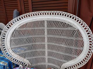 Poltrona rattan bianca stile pavone