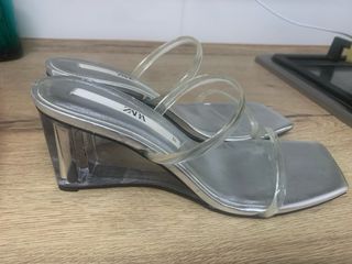 Sandalias Zara Plataforma 37 con tacon