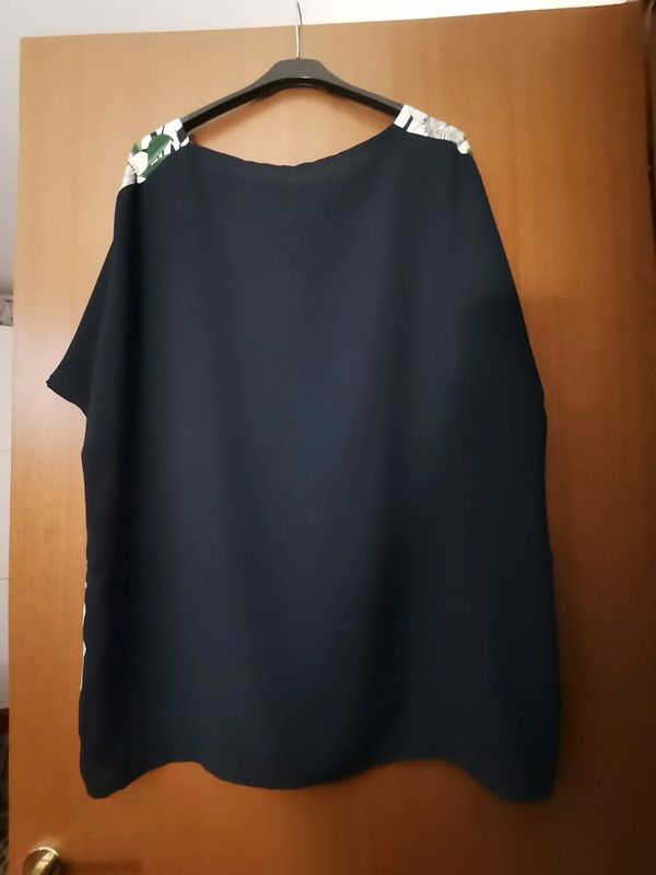 Blusa estiva floreale | Bianco & Blu